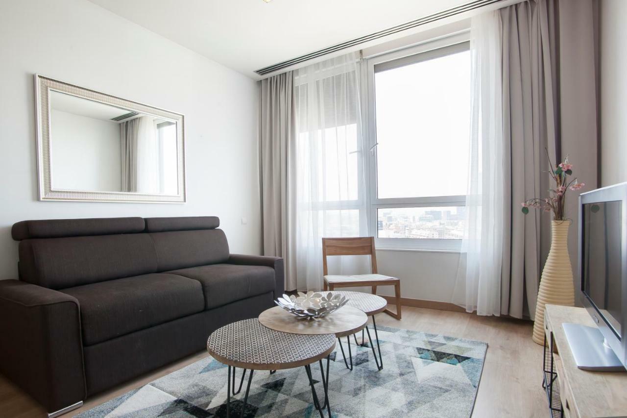 Tendency Apartments 3 Barcelona Exterior photo